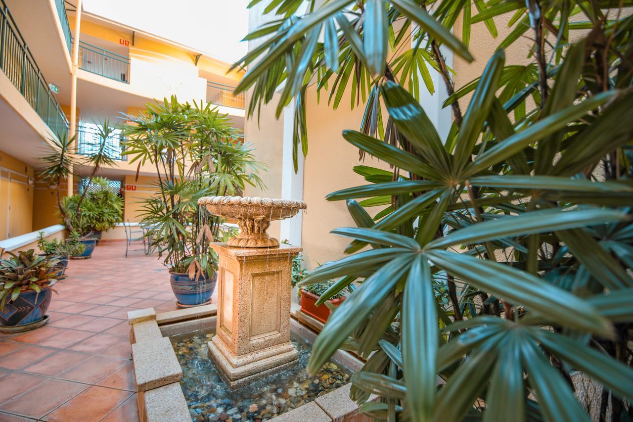 Il Palazzo Holiday Apartments Cairns Ngoại thất bức ảnh